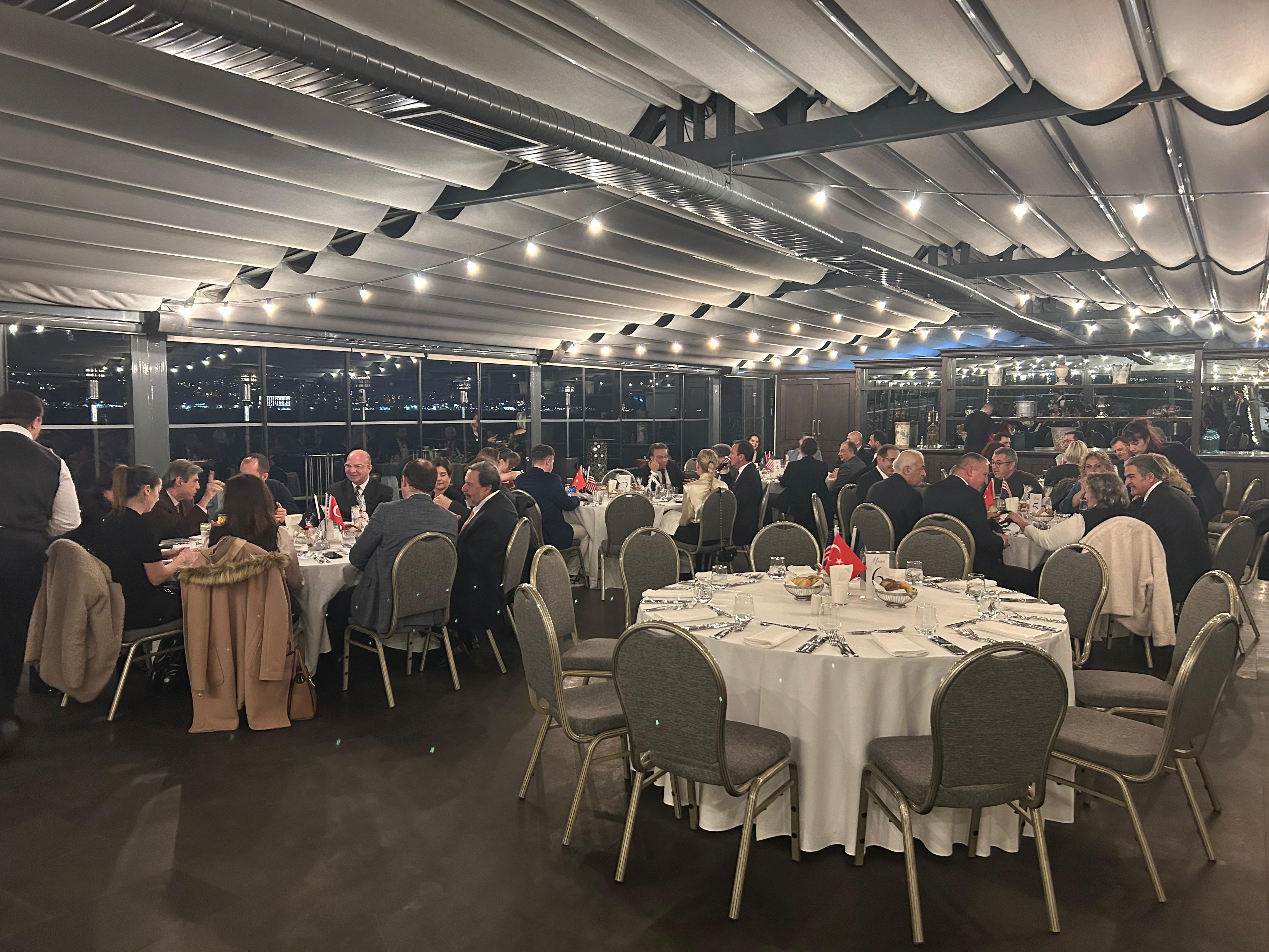 Amerikan Türk Ticaret ve Yatırım Konseyi (ATIC), 2025 Yılını Görkemli Bir Veda Yemeği ile Tamamladı! 